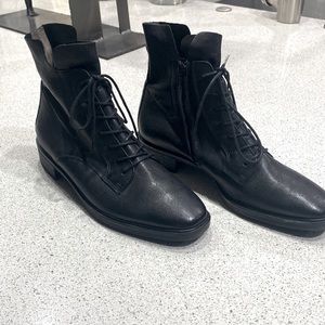 Paul Green Black Leather ankle boot.